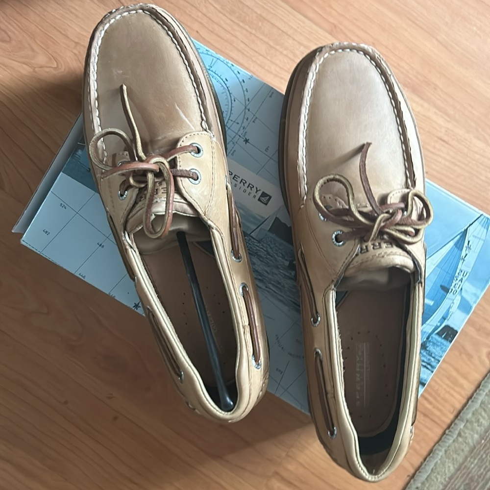 SPERRY Leather Boat Shoes